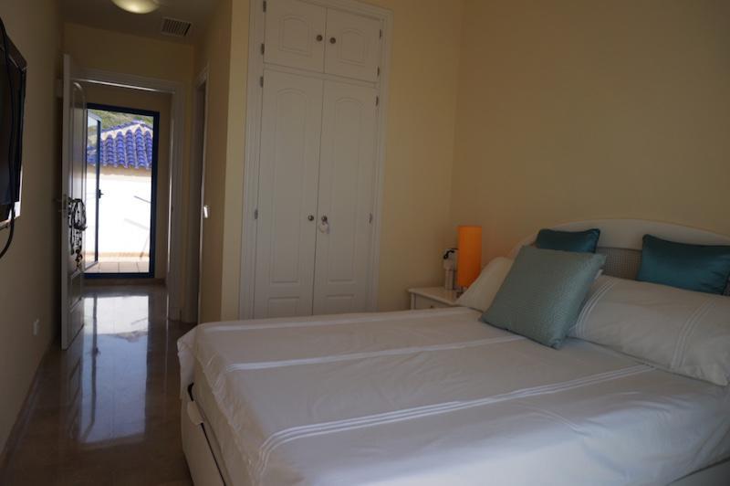 Duquesa Suite And Golf With A Spectacular Sea View Manilva Exterior photo